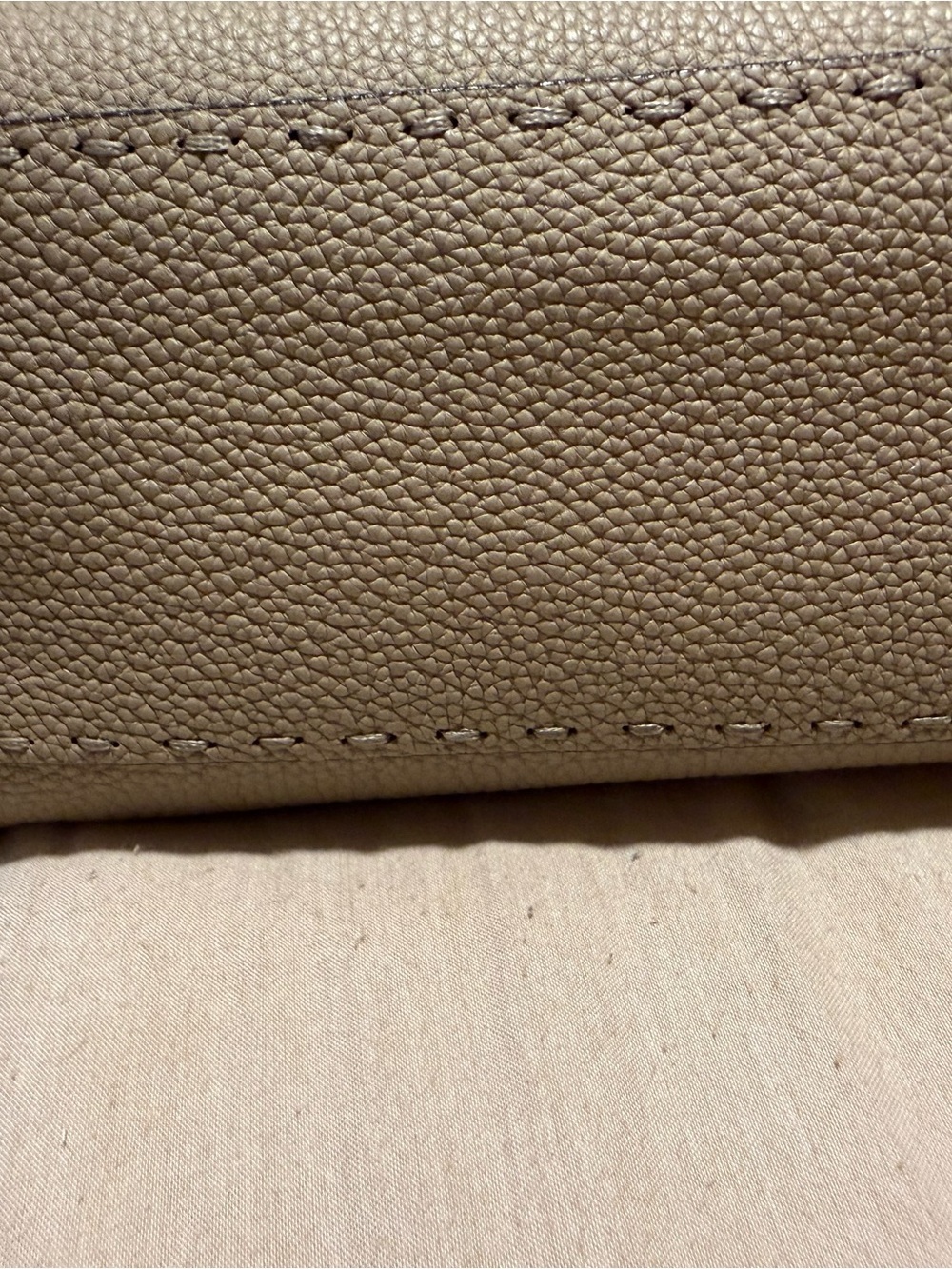 Fendi Peekaboo leather hand bag color gray top handle and crossbody strap . - Picture 7 of 10